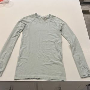 lulu lemon light blue/minty green swiftly long sleeve shirt
